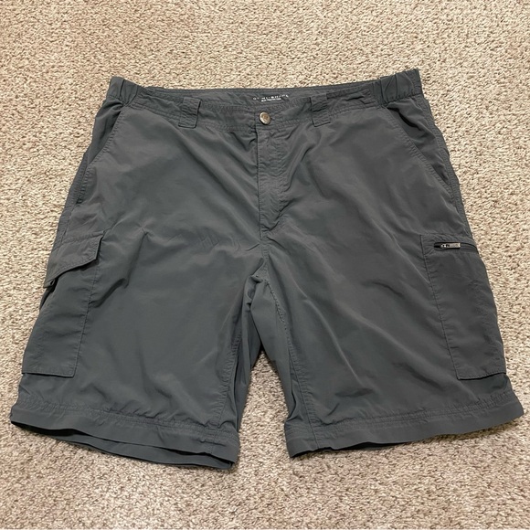 Columbia Other - Columbia Shorts‎ Mens 40 Gray 100% Nylon Omni-Shade Sun Protection Cargo